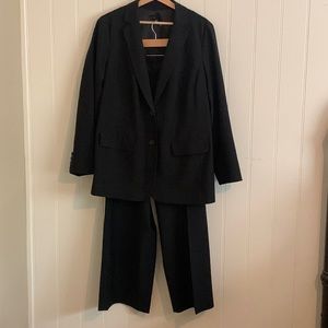 Talbots Signature Black Suit - jacket and trousers size 16